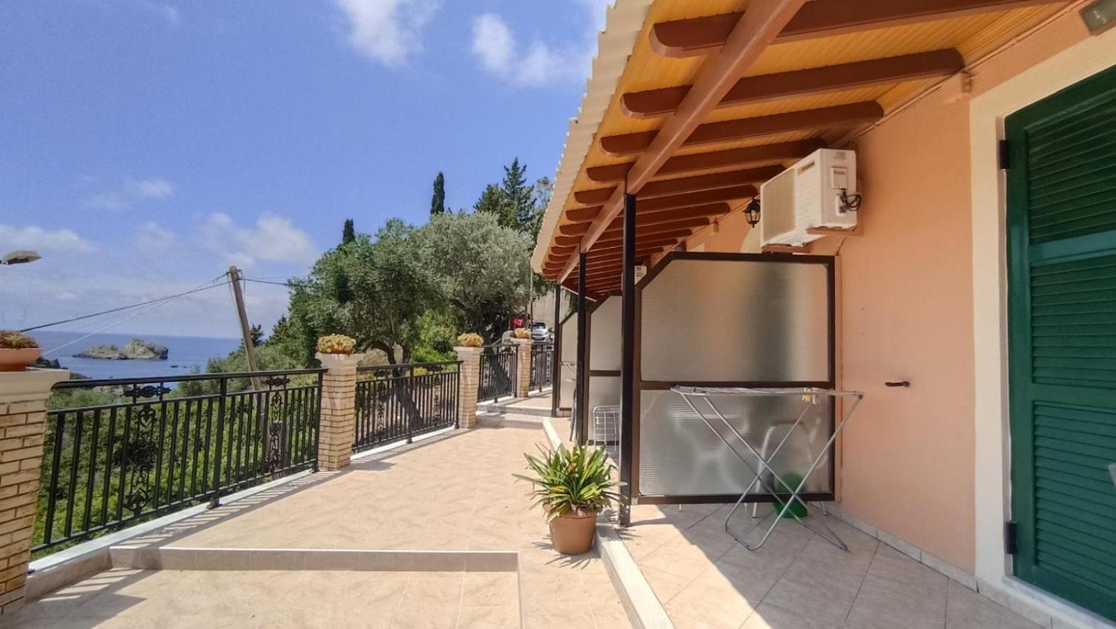 Rena Studios Paleokastritsa