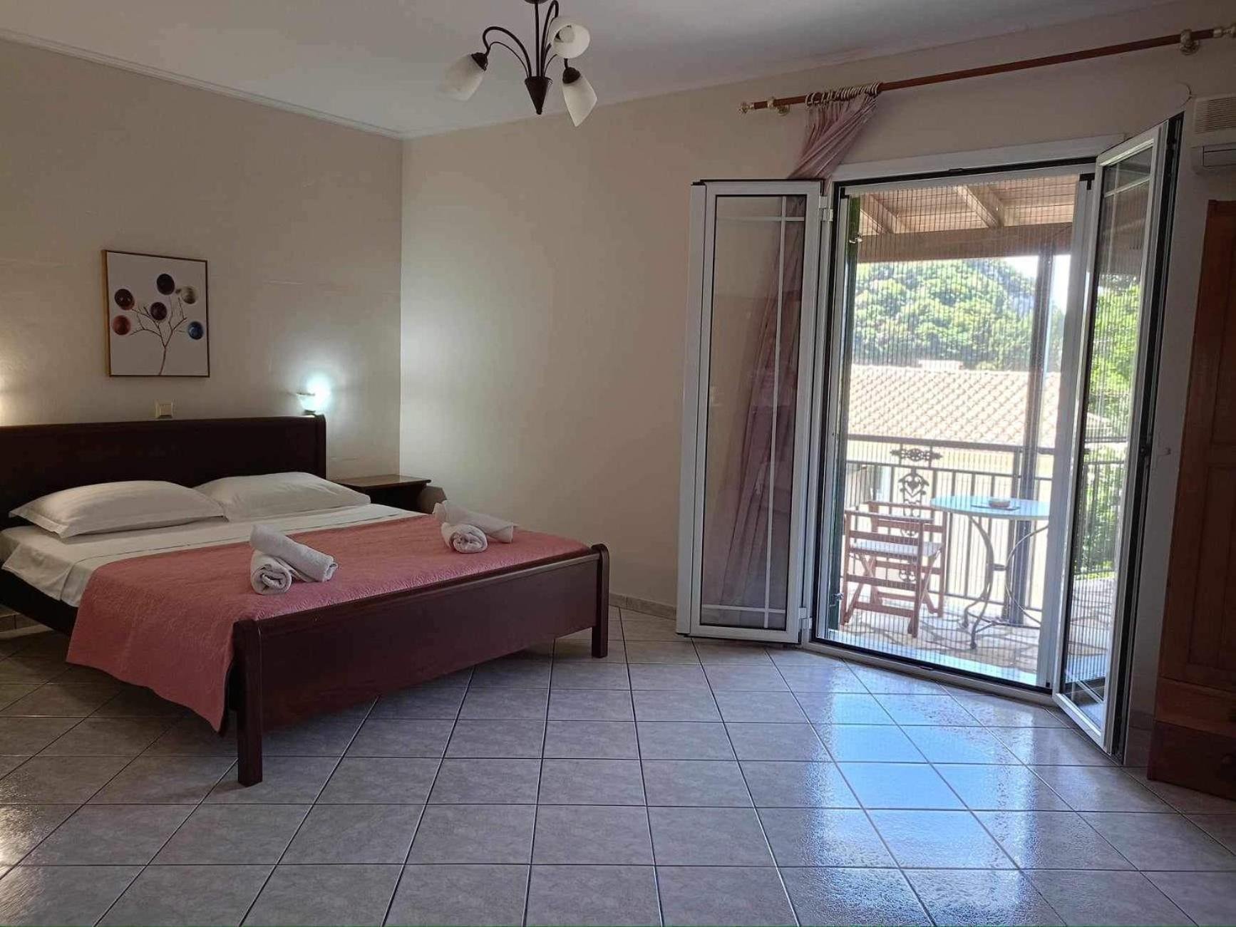 Rena Studios * Paleokastritsa