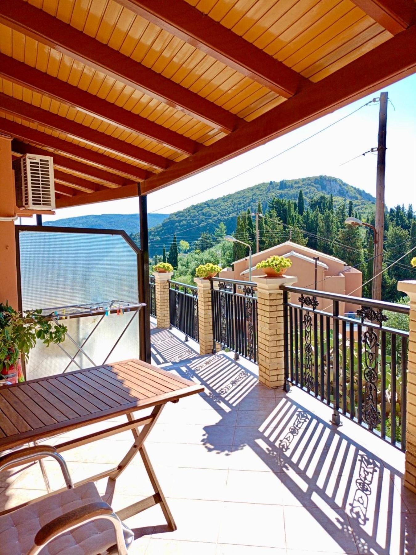 Rena Studios